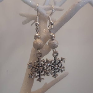 Snowflake earrings