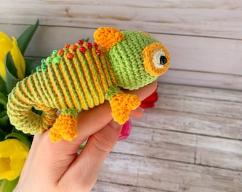 Crochet pattern, amigurumi chameleon, digital download