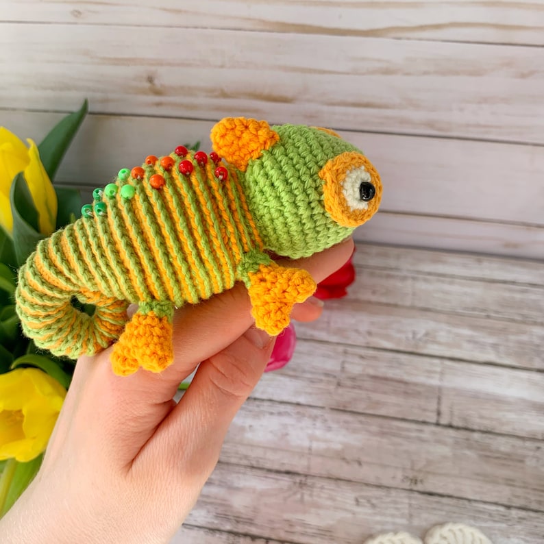 Crochet pattern, amigurumi chameleon, digital download image 1