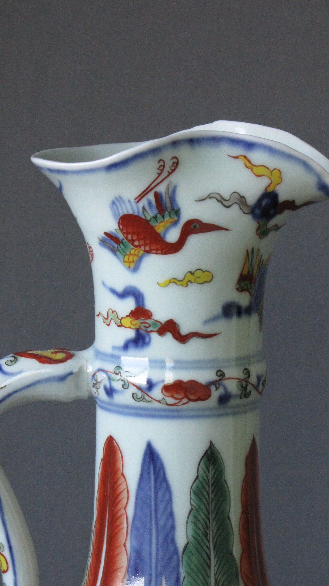 Great Chinese Porcelain Pot With Vibrant Wucai Glaze Etsy