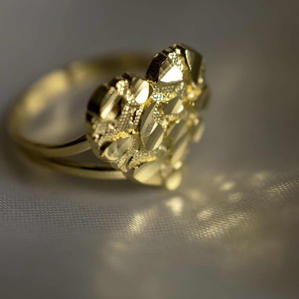 10k Yellow Gold Heart Nugget Ring - Sizes 6-10