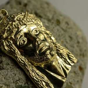 10K Yellow Gold "the Face of Jesus" Charm Pendant Amulet 4 Sizes "Always be with You"