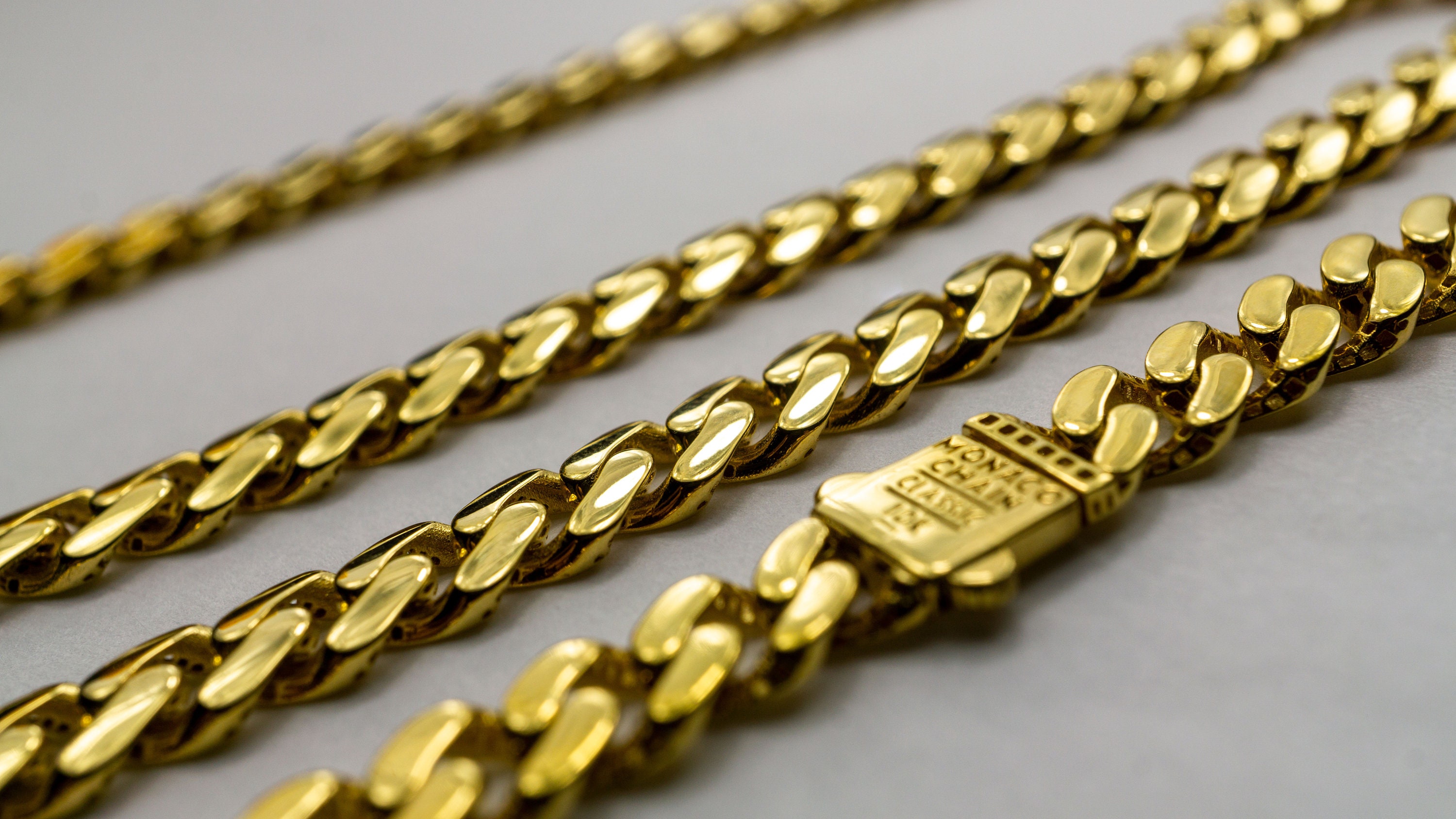 Women's Necklace/Choker - Monaco Chain Edge Baguette Lock 10K & 14K Yellow Gold Oro Monaco