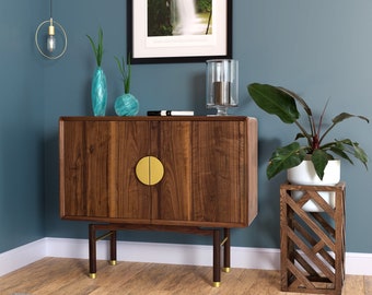 Sideboard / liquor cabinet / Bar Cabinet