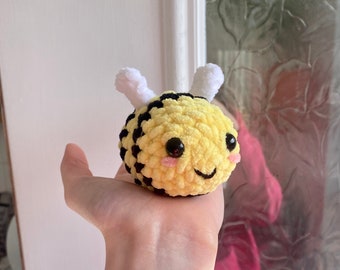 Small Bee crochet plushie handmade crochet bee plush small bumblebee plushie