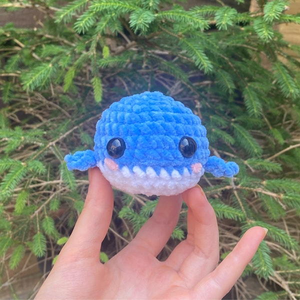 No-sew whale crochet pattern mini no sew whale