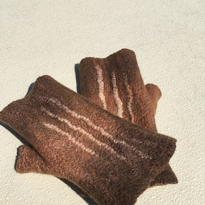 Felt fingerless gloves, Felted gloves, Soft warm mitts,Wool mittens, Warm accessories, Gift, Brown warm mittens,