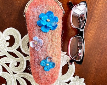 Handmade Felted Wool Glasses Case: Floral Decor