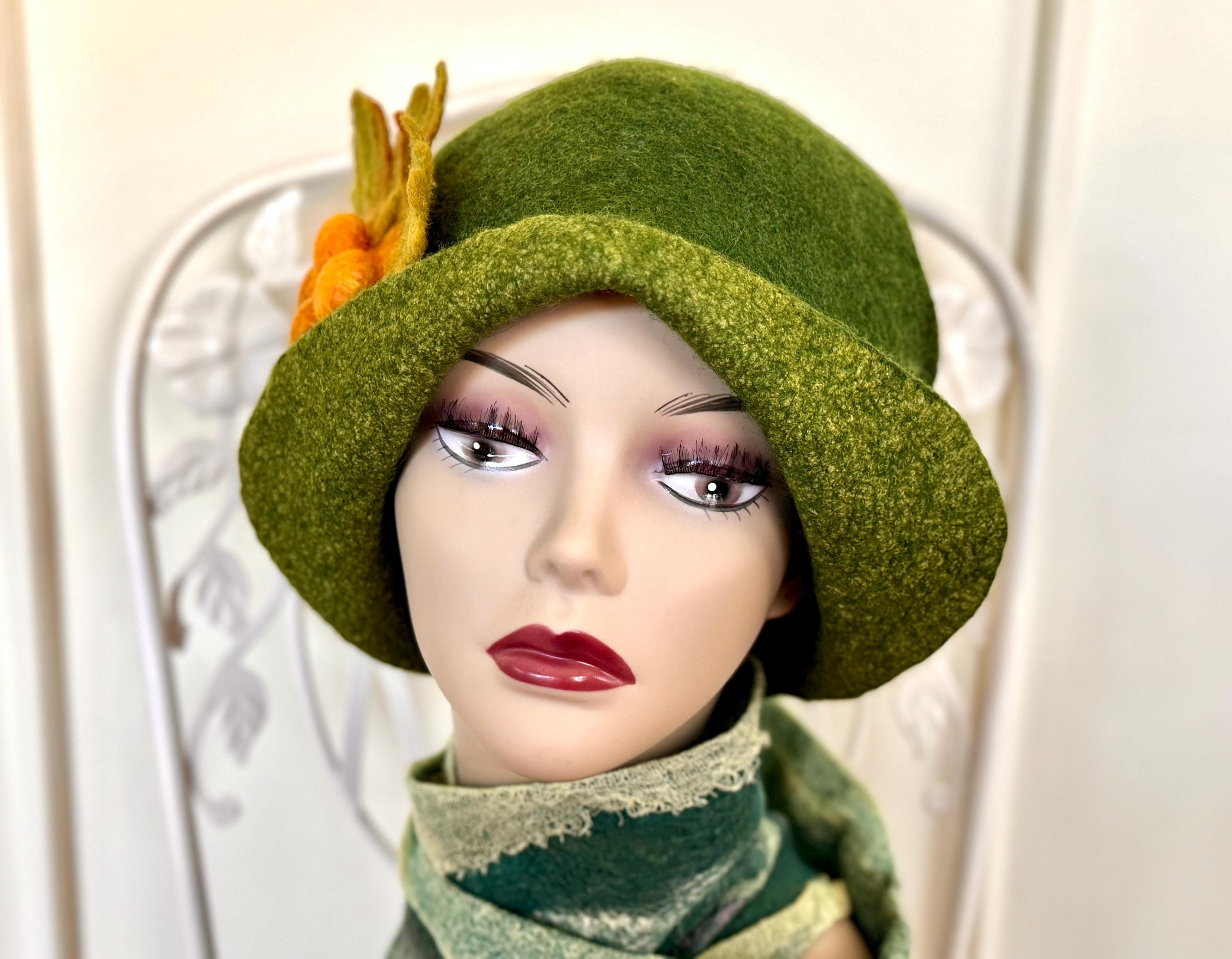 Handmade Green Wool Cloche Hat: Retro Style Felted Hat - Etsy display picture 2