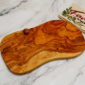 Premium Olive Wood Cheese Board 25/30 cm – Handmade Serving Board with Knife Holder – Rustic Wooden Gift Kitchen Decor