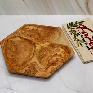 Round 3-Section Olive Wood Serving Bowl – Handmade Dip & Nut Dish – Natural Wooden Snack Tray – Rustic Kitchen Decor