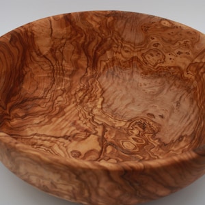 Handmade large wooden bowl made of olive wood, diameter selectable, Handmade image 5