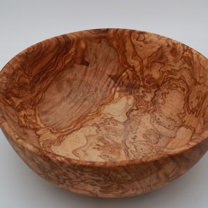 Handmade large wooden bowl made of olive wood, diameter selectable, Handmade image 7