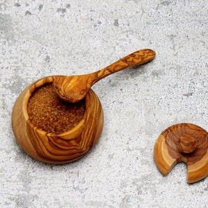 Handmade Olive Wood Jar with Spoon – Sugar Bowl, Spice Jar, Salt Cellar – Natural & Sustainable Kitchen Storage