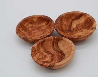 mini bowl, round shape, made of olive wood/ Ø 7 cm, handmade