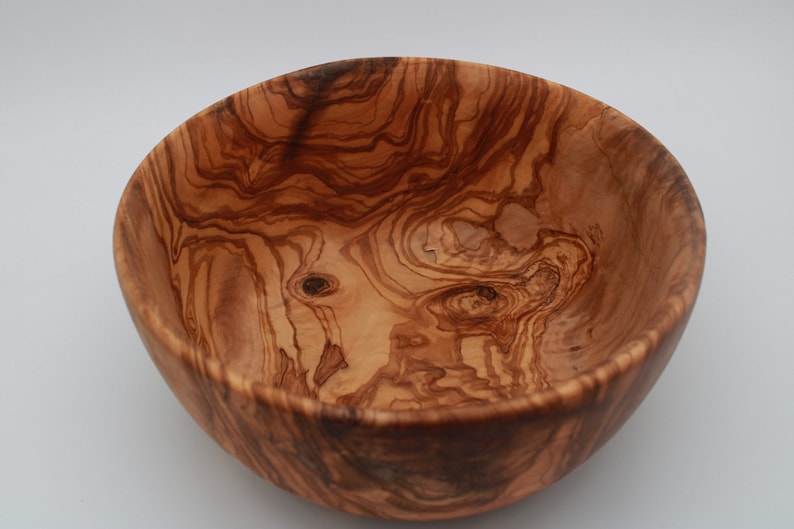 Handmade large wooden bowl made of olive wood, diameter selectable, Handmade image 6