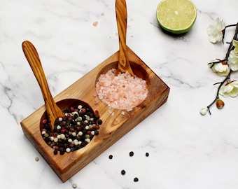 Open Olive Wood Spice Jar with 2 Mini Salt Spoons – Handmade | Rustic Salt Cellar | Wooden Spice Bowl | Natural Kitchen Gift