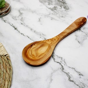 Cuchara de arroz de madera de olivo 27 cm – Cuchara de madera hecha a mano | Cuchara para servir arroz, verduras - cocina | Natural y sostenible