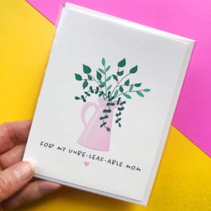 Pour une maman qui ne sait pas quoi faire. Carte de fête des mères avec enveloppe assortie | carte florale pour maman | carte de maman de plante | carte de maman jardinage | chétif