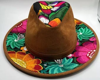 Chapéu Floral de camurça bordado feito à mão da Guatemala para mulher Tamanho L, marrom multicolorido
