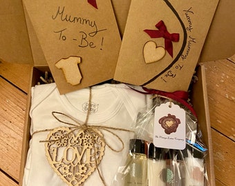Diese schöne Geschenkidee steht für neue Mama-Box, Glückwunschkarte, Grußkarten, Schwangerschafts-Box, Erwartungsminima, neues Baby, Schwangerschaftsgeschenk, Muttertag