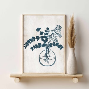 Arte de pared azul marino con estampado botánico, arte floral, arte de pared imprimible, decoración de pared azul marino, arte de pared minimalista.