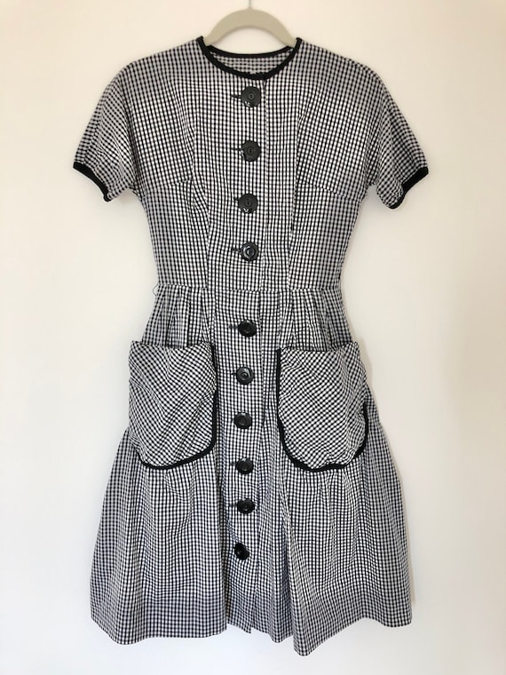 Mod 1950’s Pleated Checker Dress