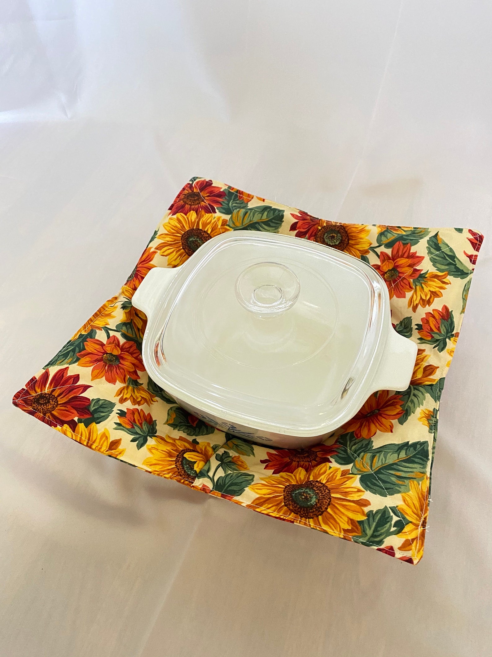 Microwave Hot Dish Holder at Kellie Schmidt blog