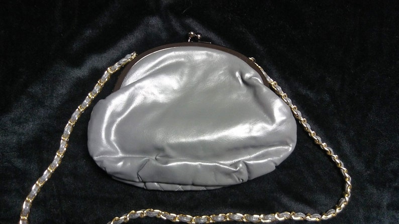 Vintage 90/'s Fashion Women/'s Gray Purse Handbag Ladies Shoulder Clasp Bag