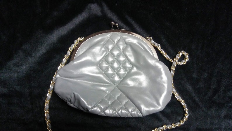 Vintage 90/'s Fashion Women/'s Gray Purse Handbag Ladies Shoulder Clasp Bag