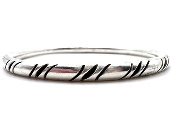 Taxco - Mexico - TR169 Sterling Silver Bangle Etched 8 1/2" Bracelet