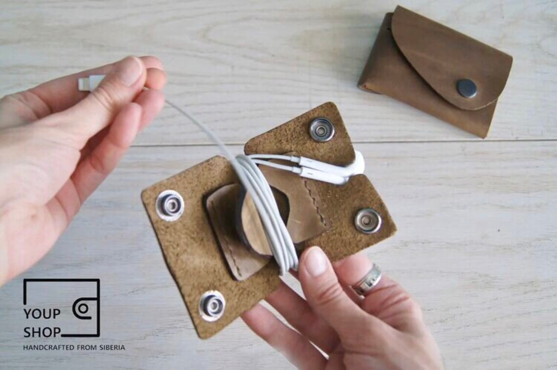 Leather pattern PDF headphone holder A4 Organizer earbud Etsy