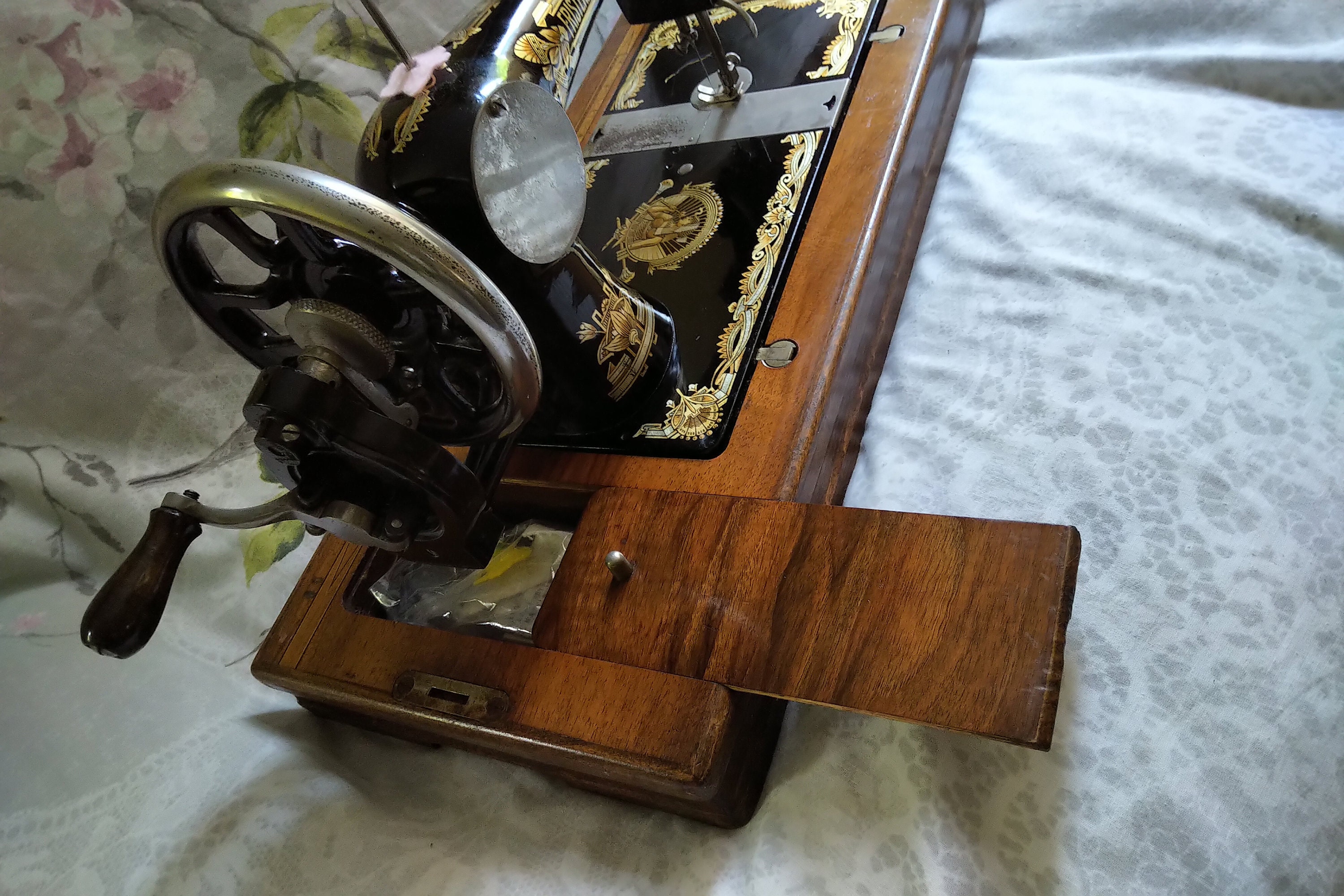 Vintage Hand Crank Sewing Machine, Frister & Rossmann, Made