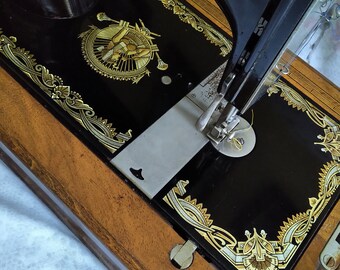 Vintage Hand Crank Sewing Machine, Frister & Rossmann, Made Vintage Hand Crank Sewing Machine, Frister & Rossmann, Made