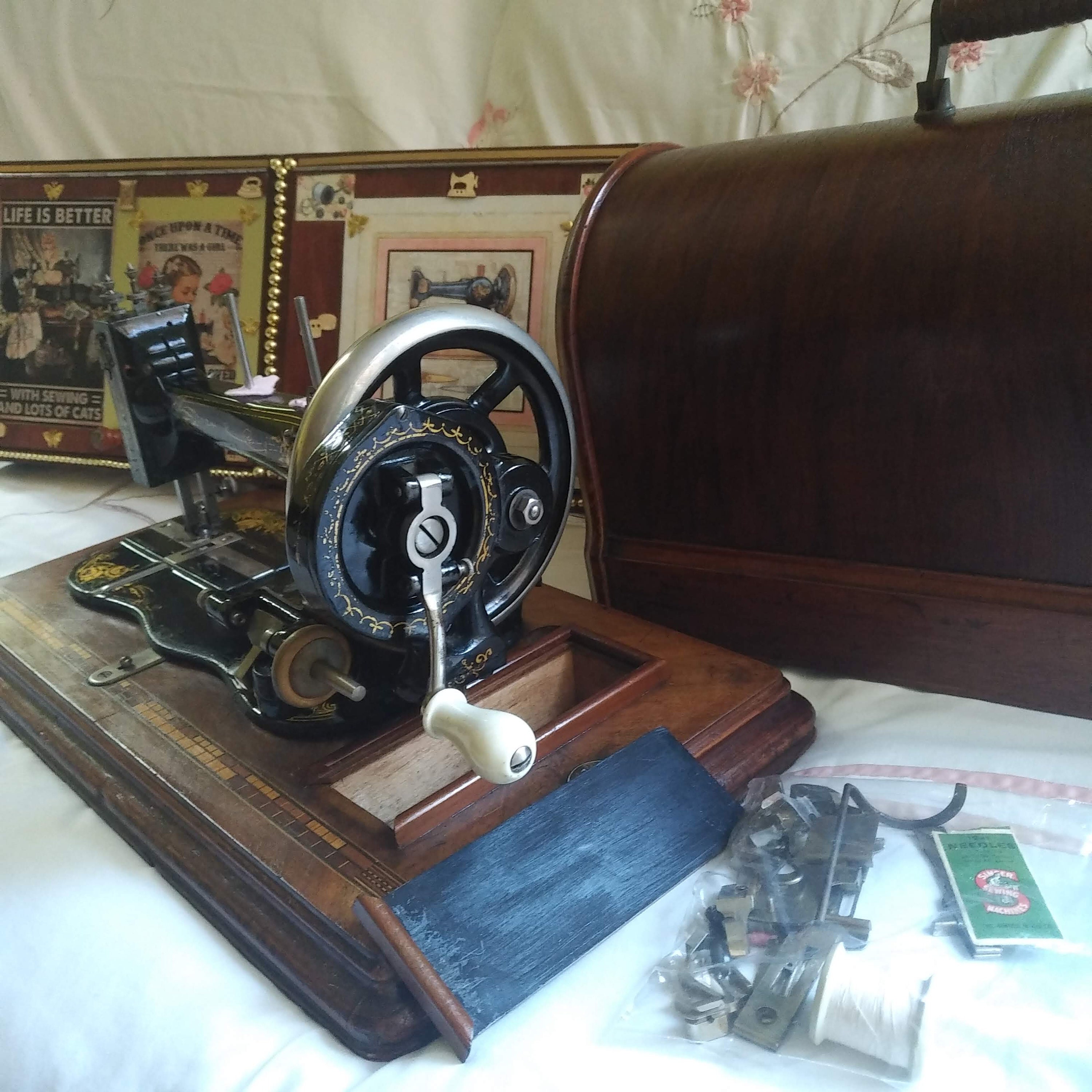 Antique Hand Crank Sewing Machine Singer Fiddlebase in Lovely - Etsy
