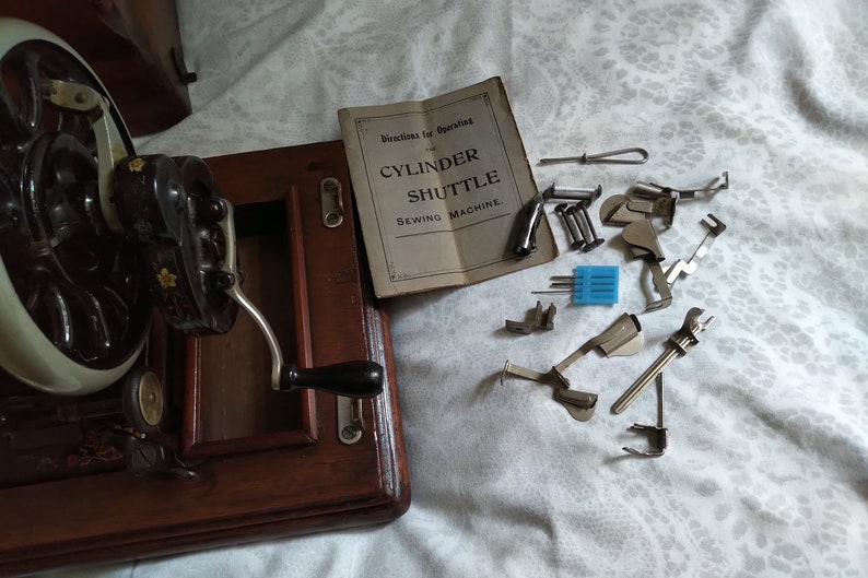 Antique Hand Crank Sewing Machine, CWS Federation by Jones Sewing