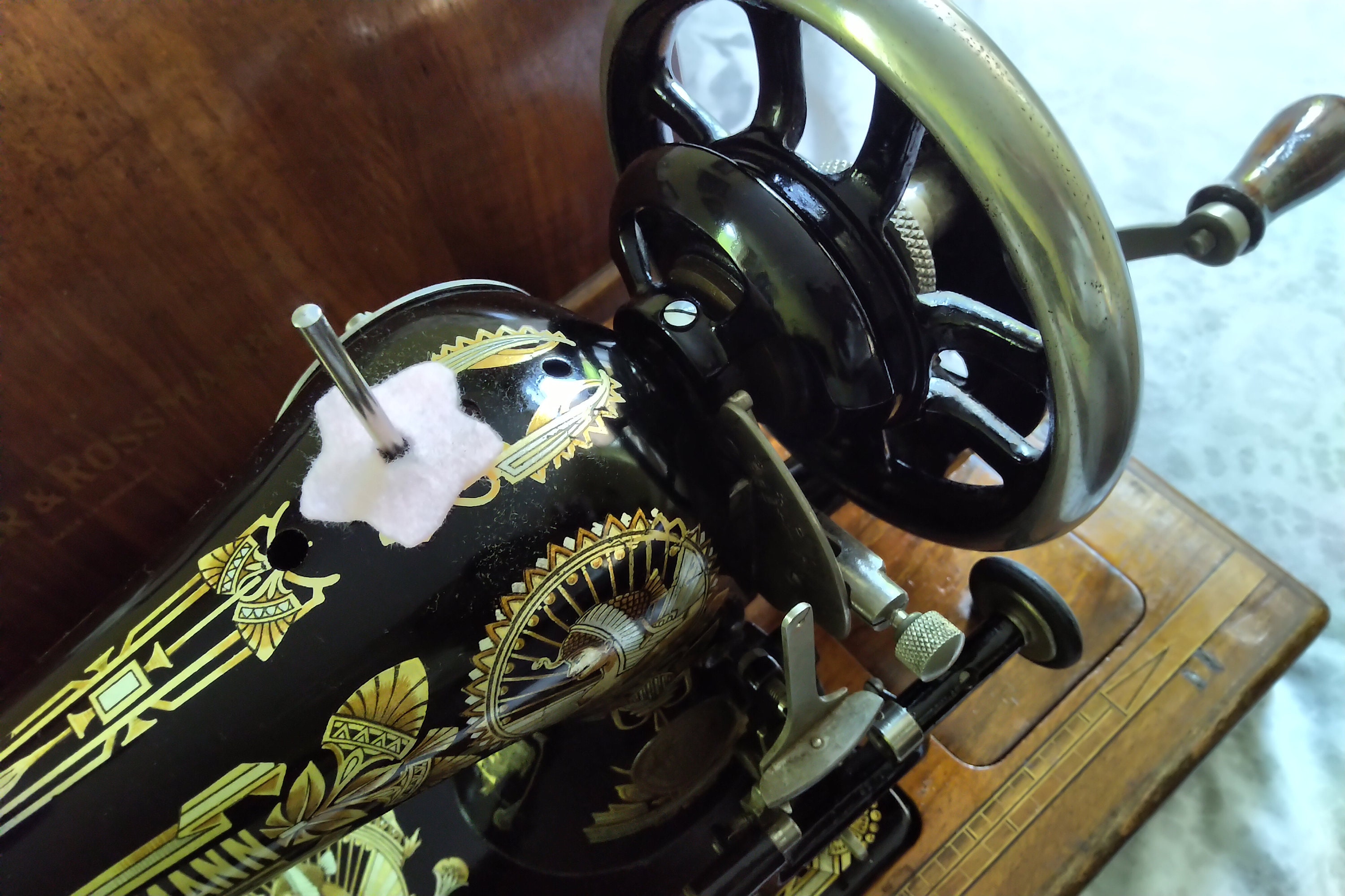 Vintage Hand Crank Sewing Machine, Frister & Rossmann, Made Vintage Hand Crank Sewing Machine, Frister & Rossmann, Made