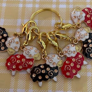 stitch marker SET of SHEEP red black markers crochet knitting counter counters progress Zipper pulls
