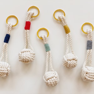 Monkey fist key chain, Nautical key holder, Rope knot,  Boho accessory, Wedding favor