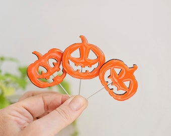 Orange Jack O Lantern Halloween pumpkin needle pin, Spooky halloween season pumpkin lapel pin