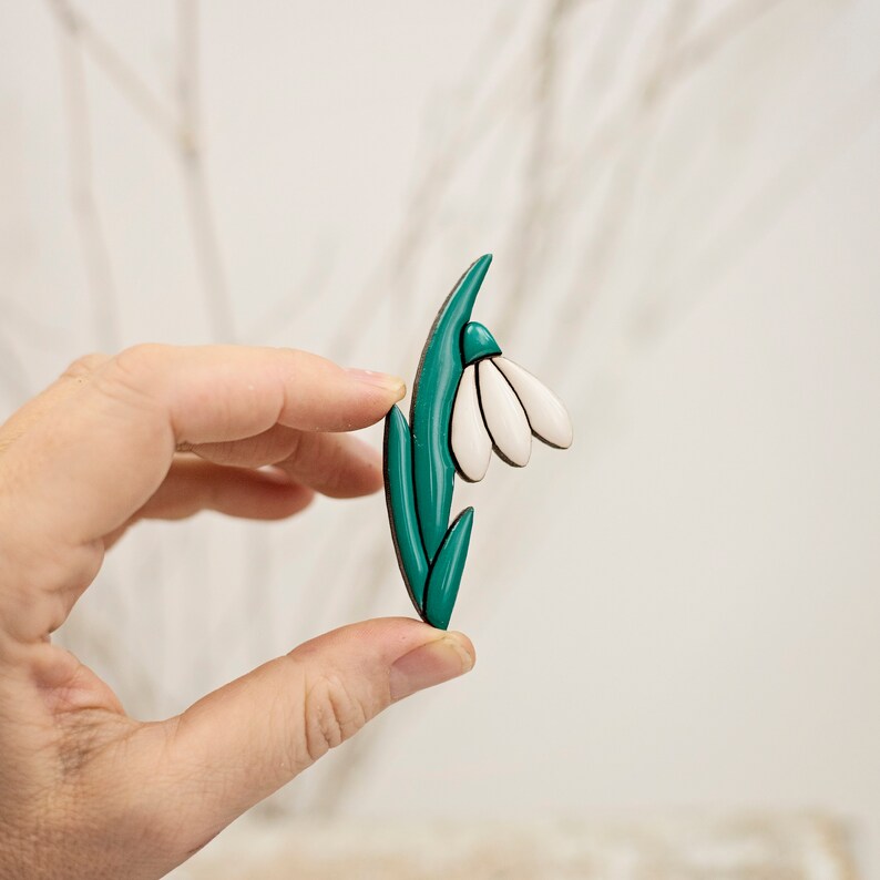 White snowdrop handmade spring brooch White flower jewelry Galanthus flower brooch Flower pin