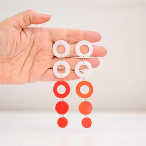 Kolczyki geometryczne w kolorze czerwonym i białym, ręcznie robione, akrylowe klipsy