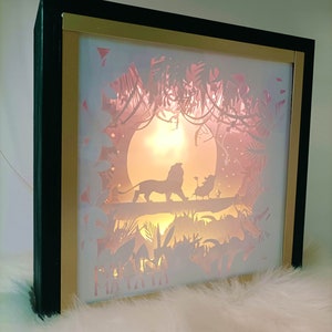 Lightbox Holz und Papierschnitt Lion King Inspired , Wohndekor Lampe, dekorativer Blitz, Schattenbox Papierkunst, Lampe, Licht, Kinderzimmer, LED Bild 5