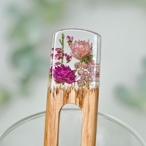 Personalized Wood Hair Fork with Real Flowers, Oak Hair Stick Resin Bun Holder, Pink Floral Hair Accessories, Wooden Hair Clip Women Gift