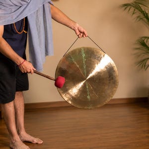 Handgjord tibetansk Gong från Nepal, sjumetallsljudshälsoinstrument, handhamrat meditations- och yogaterapiverktyg bild 9