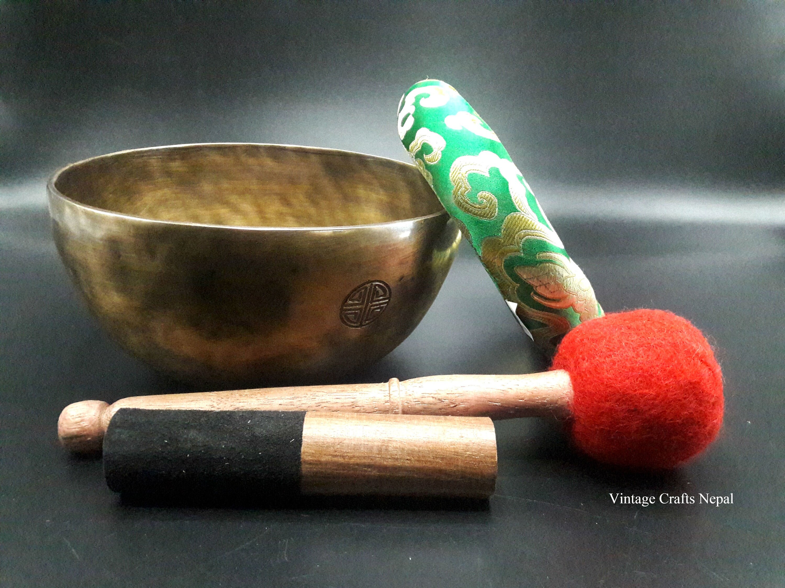 Amazing Full Moon Singing Bowl 7 Inches Hand Made in Nepal Meditation