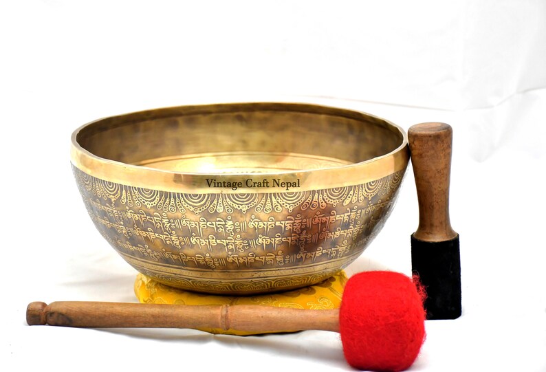 Buddha Encarved With Buddhist Mantra Etching Singing Bowls for Yoga