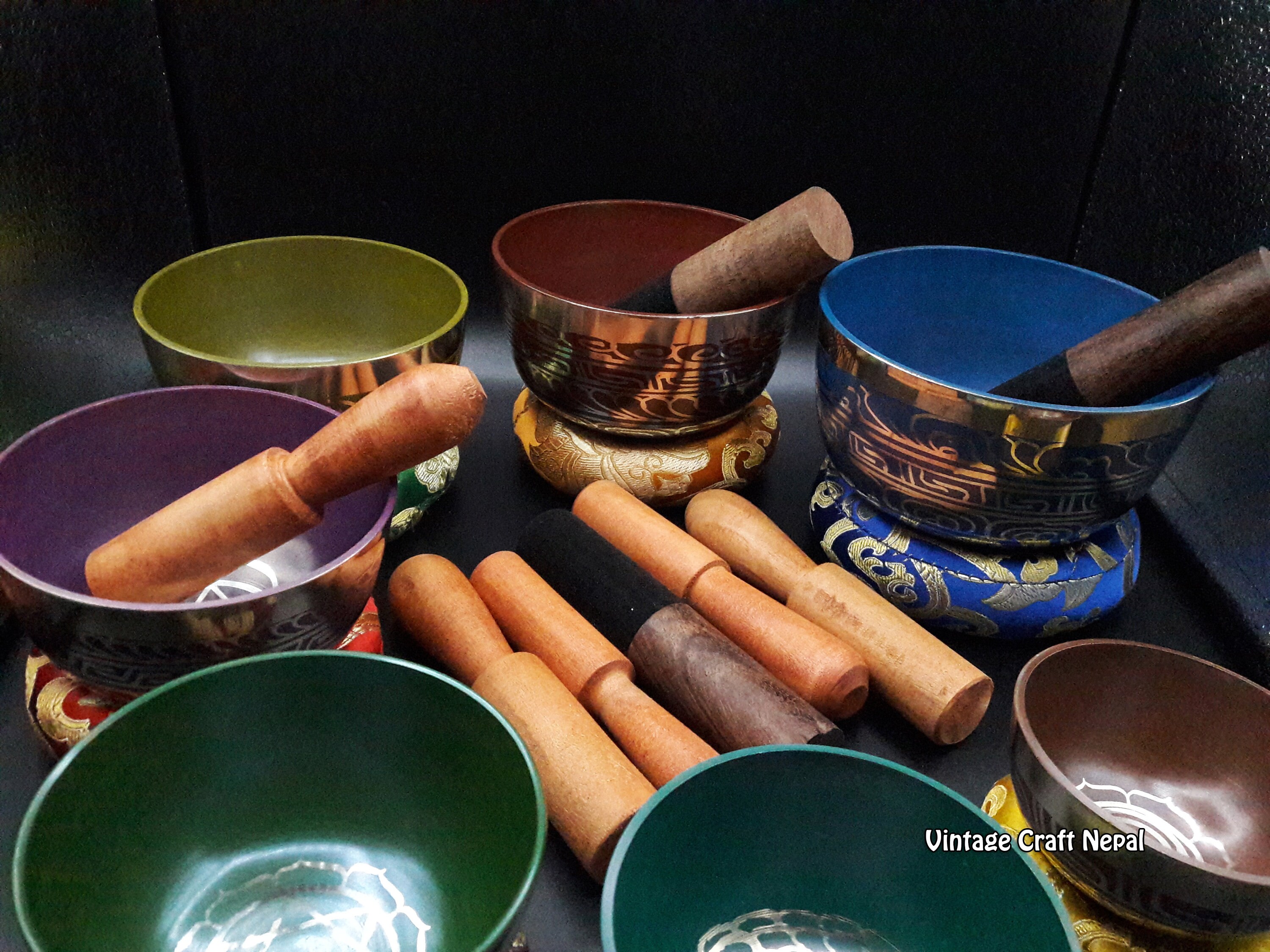 Unique and Beautiful Color Himalayan Singing Bowls / Master Sound ...