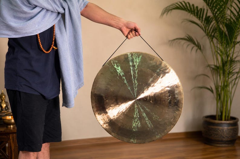 Handgjord tibetansk Gong från Nepal, sjumetallsljudshälsoinstrument, handhamrat meditations- och yogaterapiverktyg bild 3