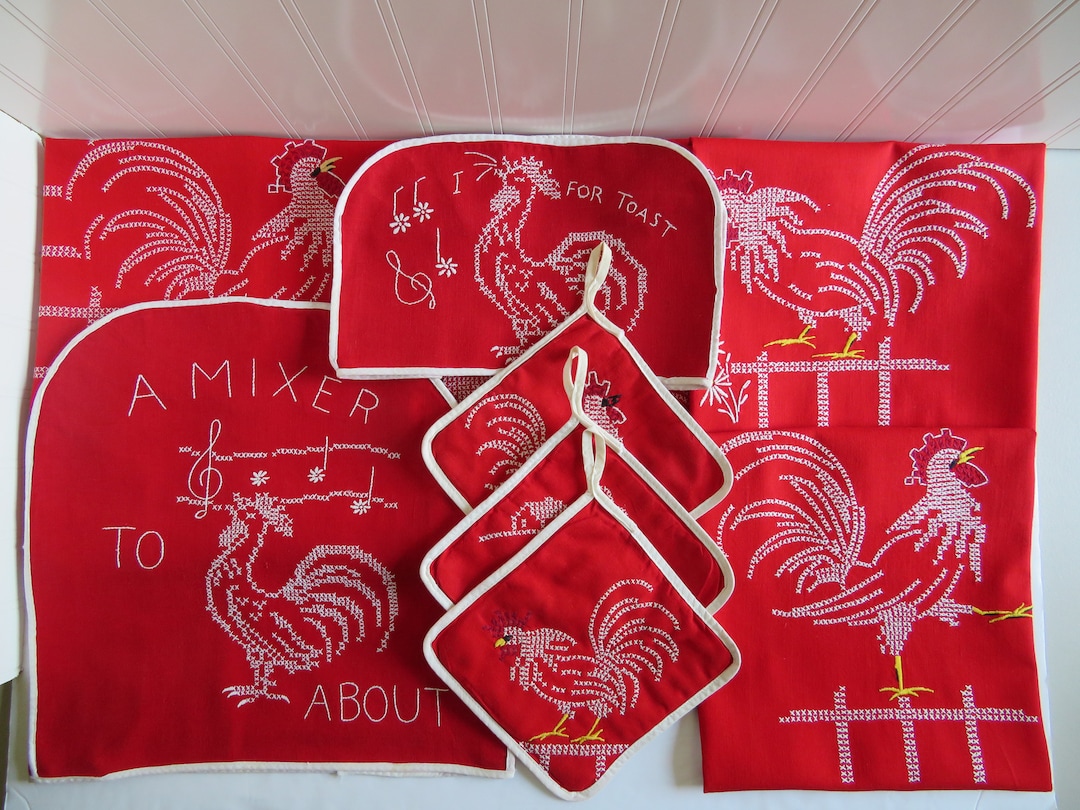 Vintage 8 Piece Kitchen Linens Set Embroidered Red White Rooster Motif